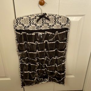 Double sided jewelry organizer